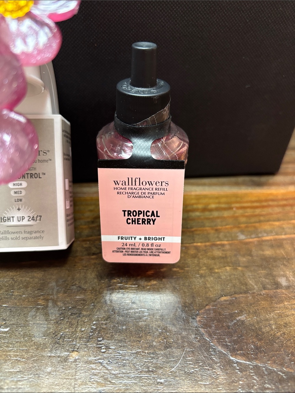 Bath & Body Works Cherry Blossom Wallflower and Tropical Cherry Refill - Picture 2 of 4